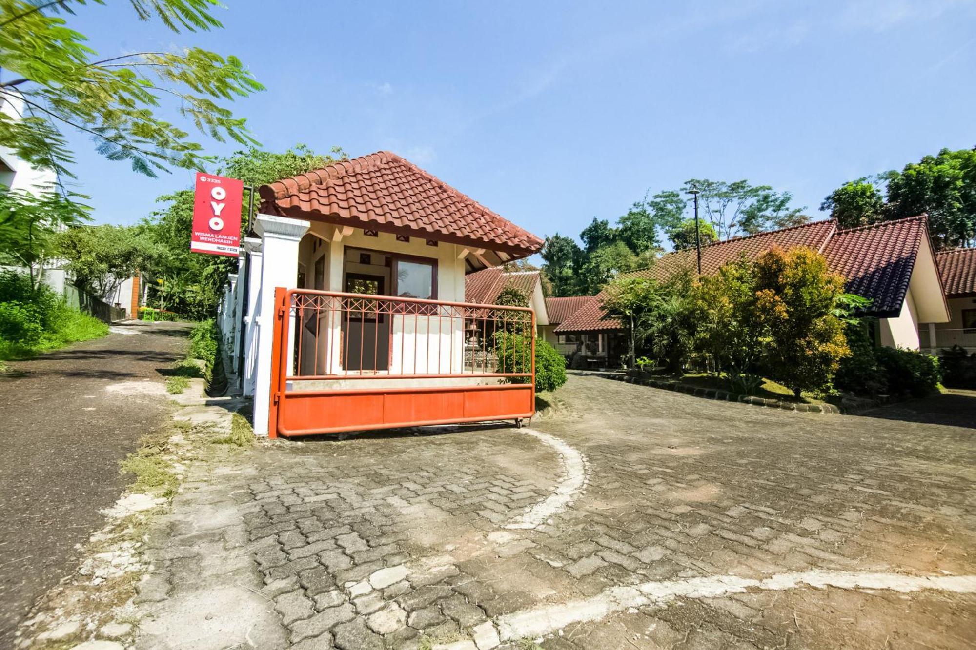Wisma Langen Werdhasih Semarang Exterior foto